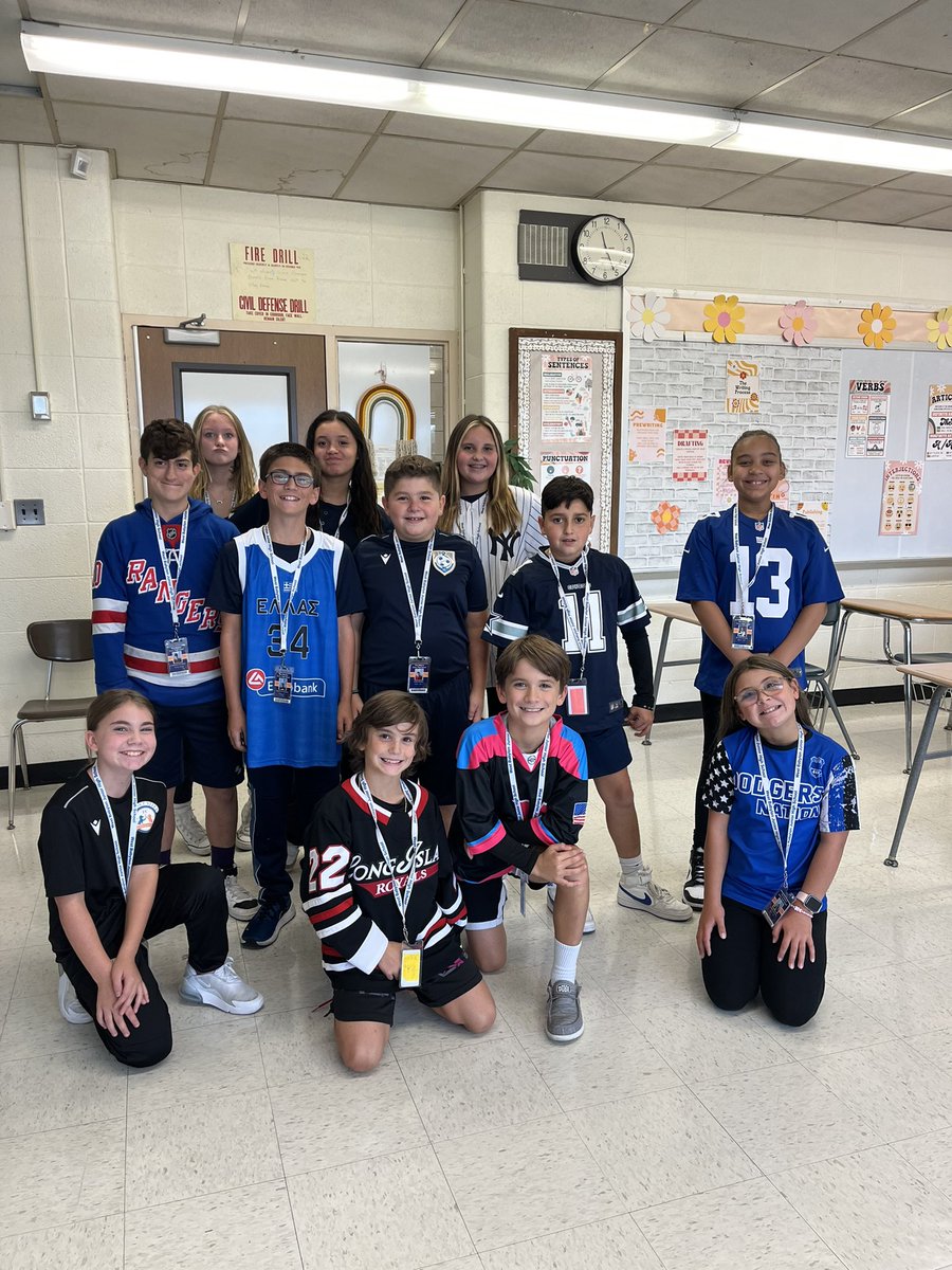 Mr. Torre is going old school with his vintage WB Eagles jersey! 🦅🏈