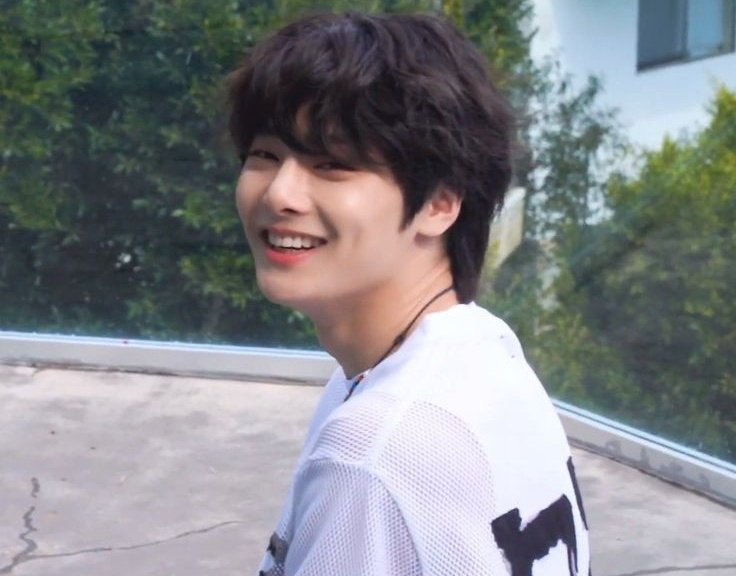 bhluerry's tweet photo. rotasi bumi

tentang mereka yang katanya cuma sahabat, tapi nempelnya ngelebihin yang punya pacar. dikit-dikit sensi, jauh dikit udah kayak bumi kehilangan gravitasi

— hyunin/hyunjeong au https://t.co/vnsVD2w7bq