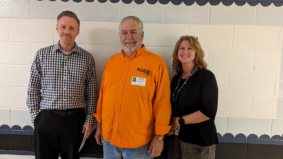 Thank you the Local Shriners for their donation to Dickson Elementary.  <a href="/ErnestineAdams/">Ernestine Adams</a> <a href="/Desbears/">Dickson Elementary</a> <a href="/DLWeeks83/">Danny L. Weeks, Ed.D.</a>