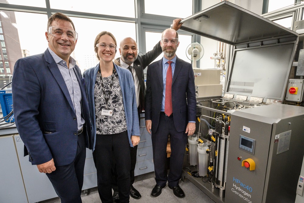 Today we were delighted to welcome Shadow Minister for Business and Trade Jonathan Reynolds (@jreynoldsMP) to discuss sustainable fuel cells and new industrial strategies for the UK. Read more: bit.ly/3RGpX9g. @MFCIC