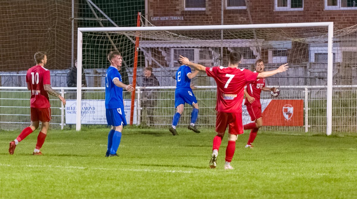 📷PHOTOS📷

from our 6-0 victory over <a href="/penrith_afc/">Penrith_AFC</a> in the <a href="/theofficialnl/">NightLife</a> are available to view on the following links 

Facebook : bit.ly/48AEfhV
Flickr : flic.kr/s/aHBqjAWpJE

🔴⚪️🚂⚽️