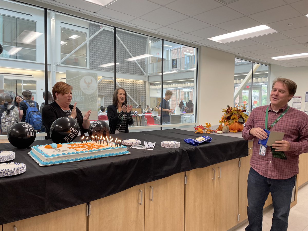 Laura Taylor tweet media