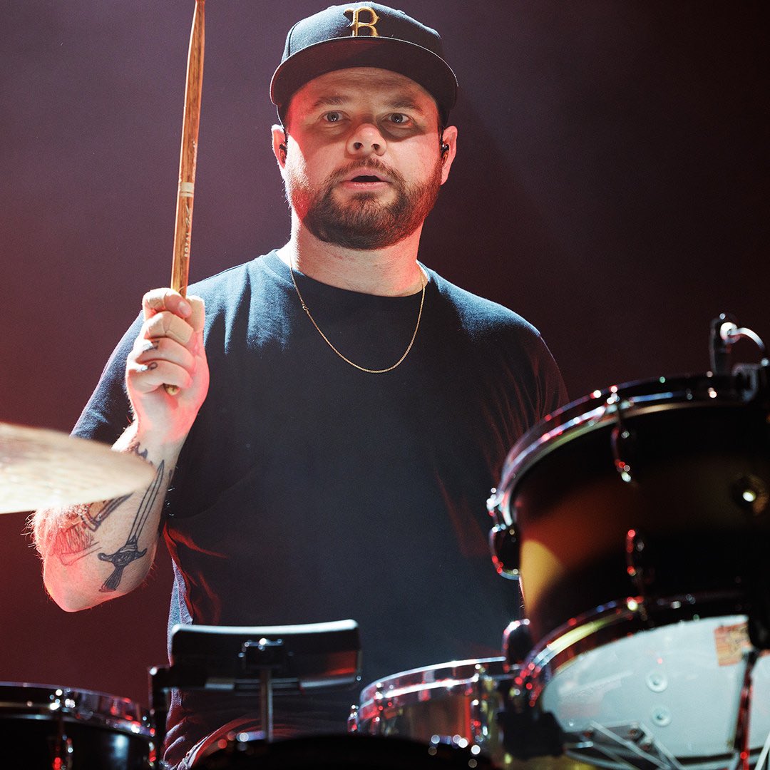 Some pics of <a href="/royalblooduk/">Royal Blood</a> at <a href="/roadrunnerbos/">Roadrunner</a> last night. Shot for <a href="/Do617/">Do617</a>. #royalblood #backtothewaterbelow stagelightphotography.com/recent-shows/r…