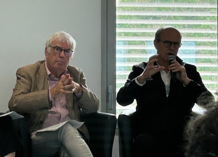 Pôle emploi s'engage avec la <a href="/maison_emploi/">Maison de l'Emploi de Marseille</a> en signant le Manifeste Sport et Insertion qui fédèrent les acteurs du #sport, de l'#insertion, de l'#emploi, entreprises et institutions pour favoriser les pratiques sportives dans les parcours d’insertion des publics en difficulté