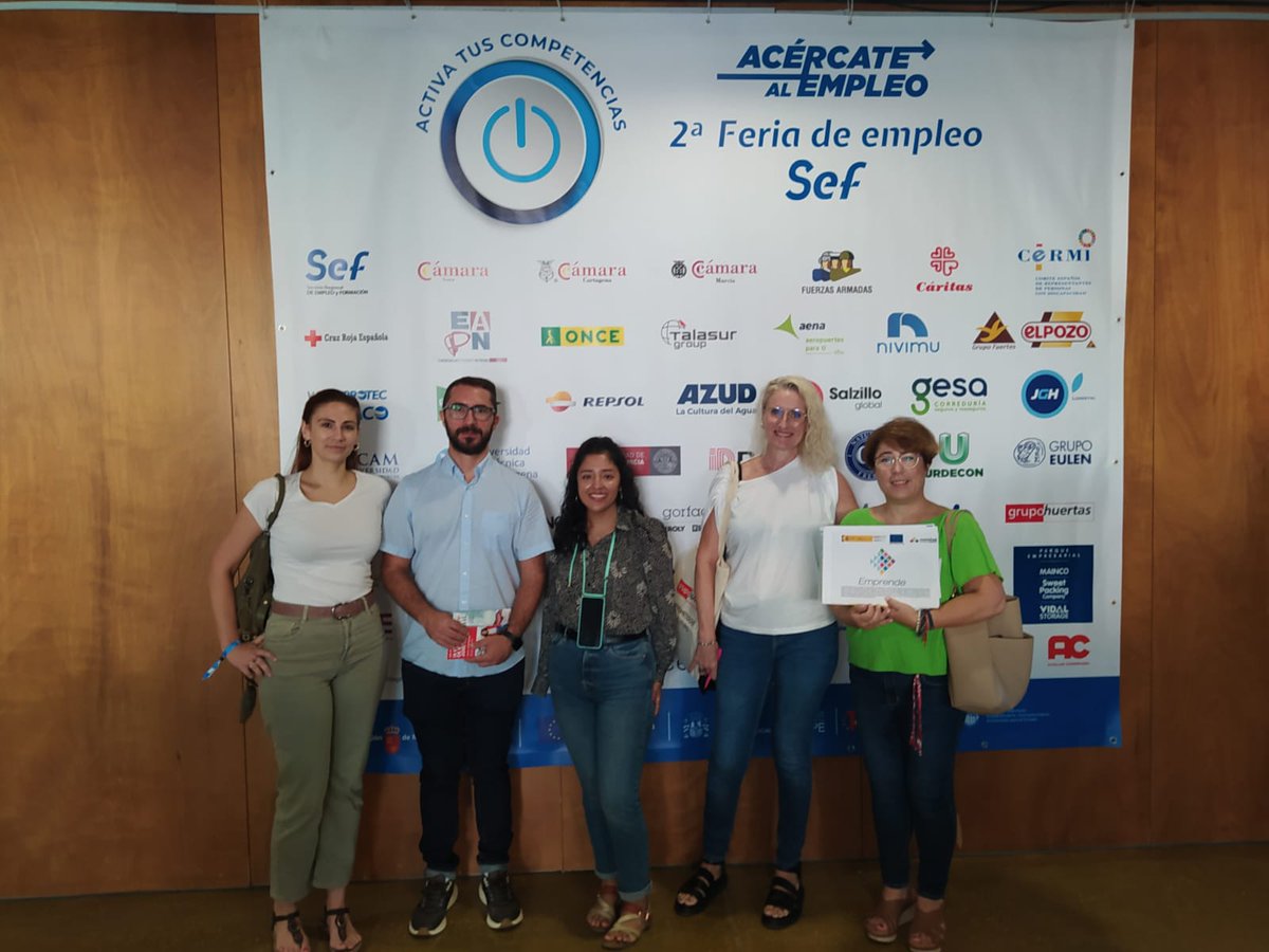 FundacionCepaim's tweet photo. Parte de nuestro equipo de #empleo en #Murcia, junto a la Directora Autonómica @Susana76496093 , participó ayer en la Feria de Empleo organizada por el @sef_carm. 
Una gran oportunidad dar a conocer nuestros proyectos y crear lazos con empresas de la región. https://t.co/iQQPnYVUV1