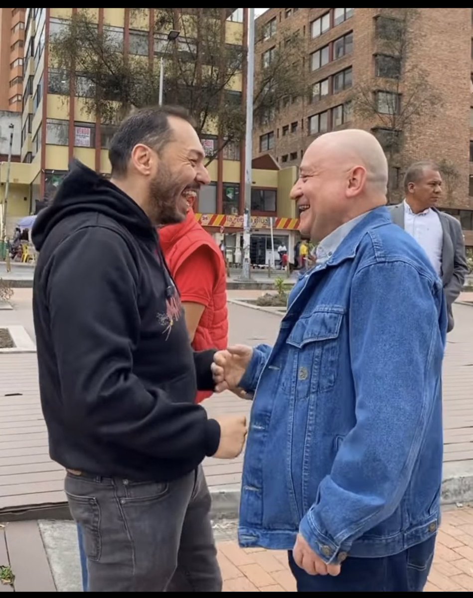 Jhonffonseca's tweet photo. 🇨🇴 A usted qué le produce cuando ve estos personajes👇🏼? 

1. Abominación 
2. Asco
3. Miseria
4. Rabia
Todas las anteriores 🔄❤️🙋🏻‍♂️ https://t.co/0ckFUB7uF9