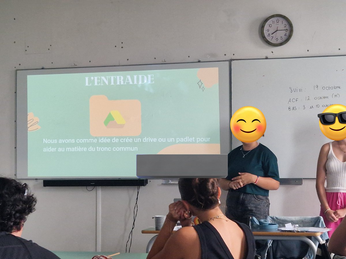 Canto_digital's tweet photo. En direct des élections de délégué•es de classe en terminale au @LP2I_86 ! Des professions de foi bien préparées, engagées et prononcées dans la bonne humeur :) https://t.co/Sphhfg2AAG