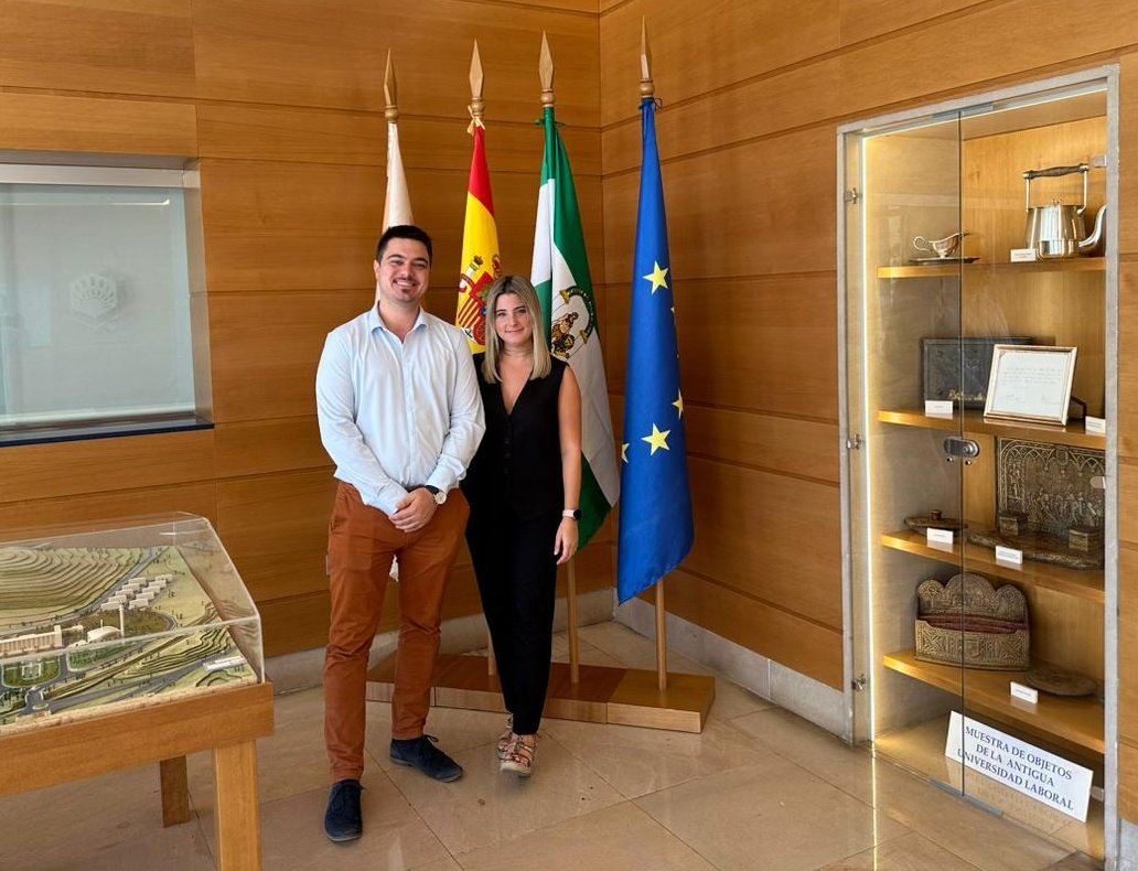 Congratulations Miriam for your great master defense!! 👏👏

You did a wonderful work these months and I wish you the best for your next steps. 💪💪

I am a proud tutor today!

<a href="/383Fqm/">NANOVAL Research Group</a> <a href="/Univcordoba/">Universidad Córdoba</a>