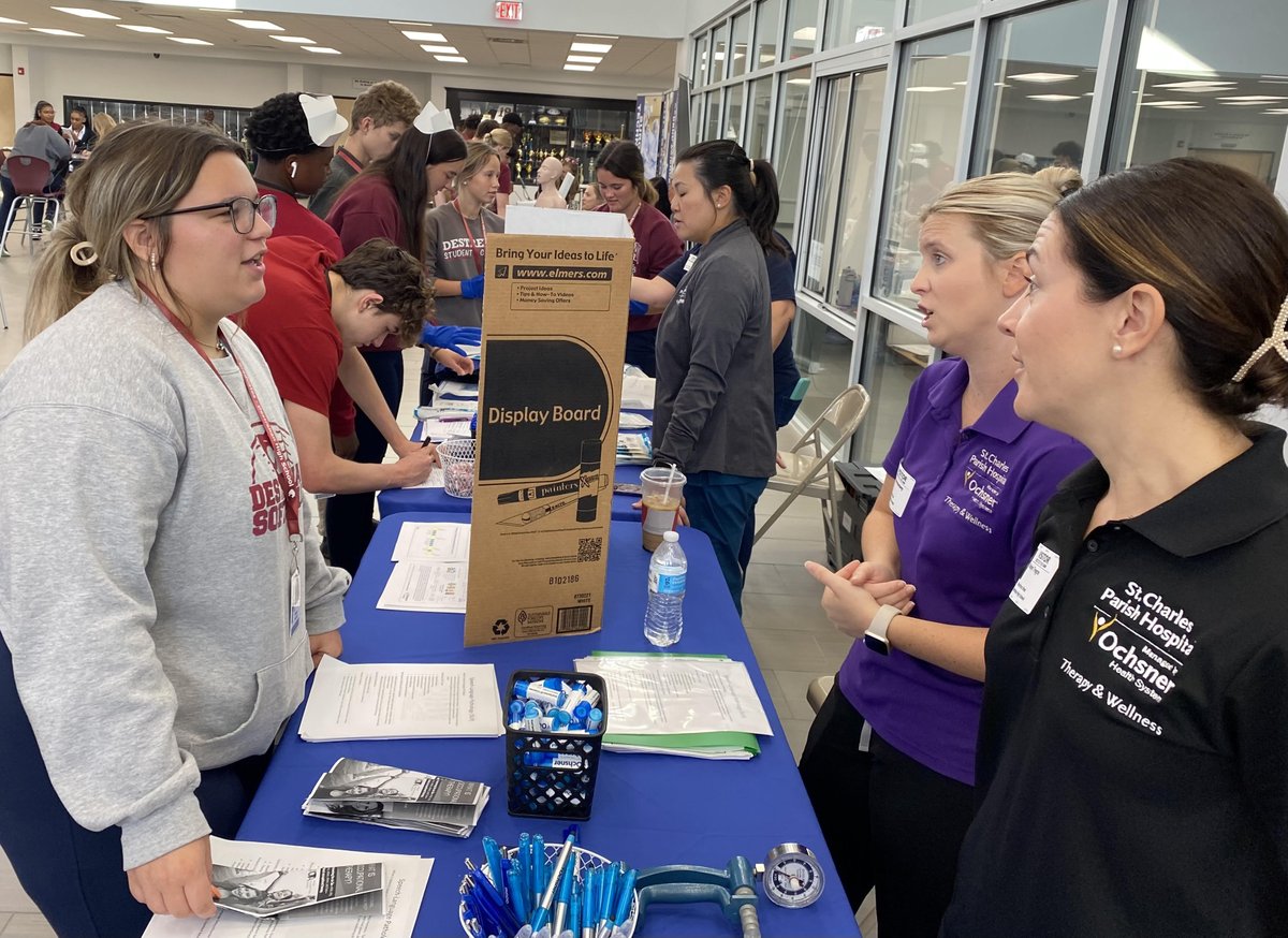 DHS hosted its first Workforce Wednesday exploration event, featuring careers in the healthcare sector.  Local medical professionals and academic programs were on campus to speak about work and training opportunities with our Fighting Wildcats.