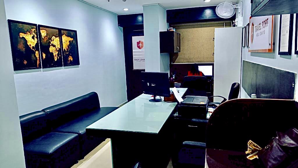 RoyalThum's tweet photo. Renovation Travel Fort holidays in connaught place, new delhi 
#royalthum #interior #delhi #ncr #greaternoida #panipat https://t.co/gIVujEdara