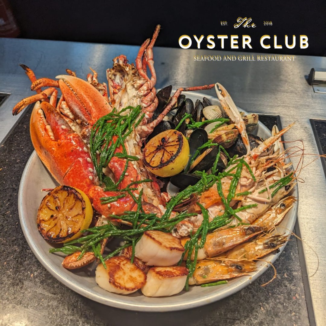 The_OysterClub's tweet photo. 🦞🔥 Seafood Heaven! 🌊 Indulge in a mouthwatering hot shellfish platter with lobster, succulent scallops, plump prawns, and more! 🍤🌟 Dive into the ocean of flavors with us ! 🌊✨
Served with garlic &amp; parsley butter, béarnaise sauce and samphire 😋 https://t.co/zKCHhSigGn