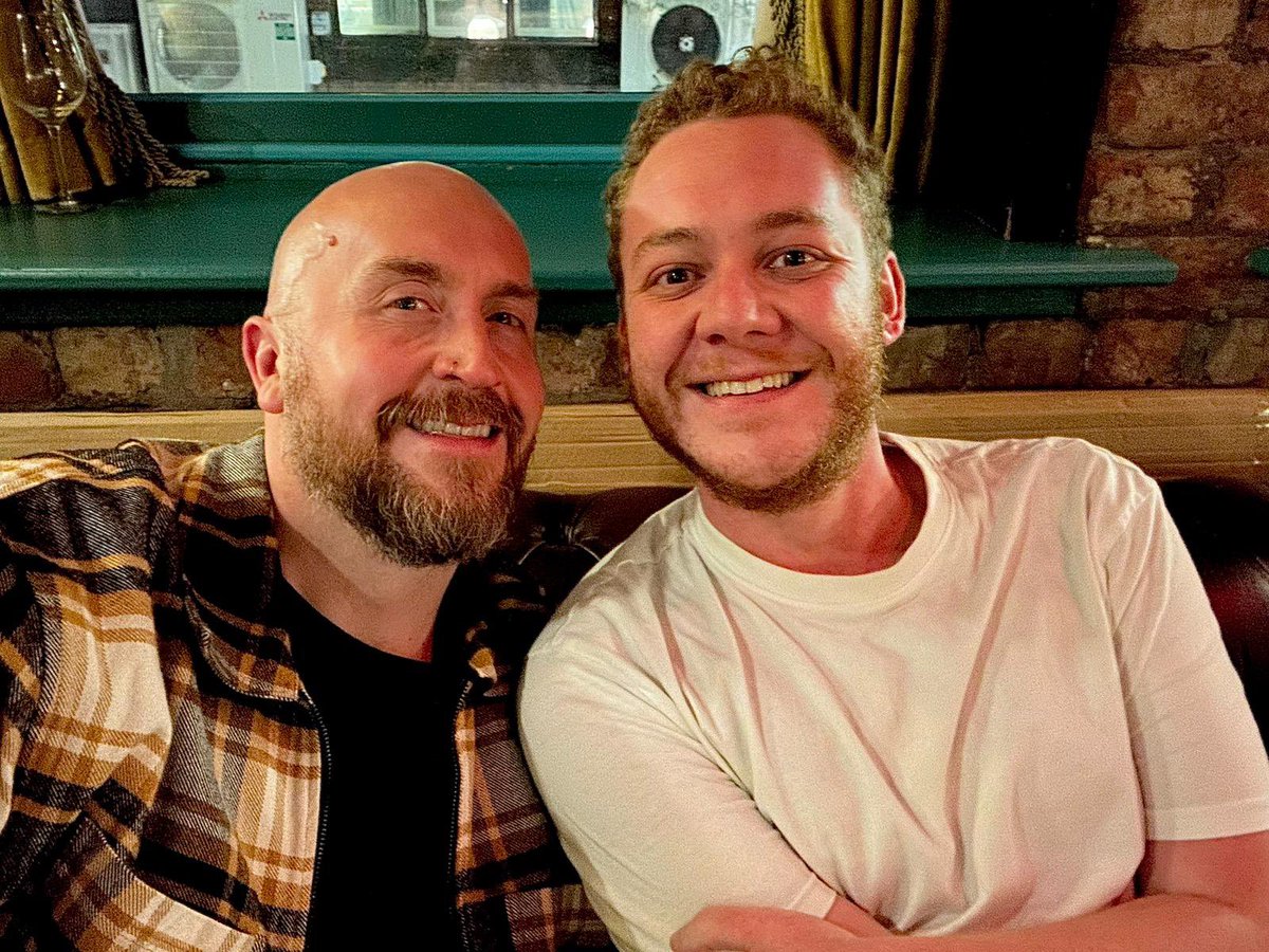 Had an absolutely gorgeous and much needed chinwag with Manchester’s very own Hyacinth Bucket last night. 

He’s alright, that <a href="/ricwatts/">Ric</a> y’know.