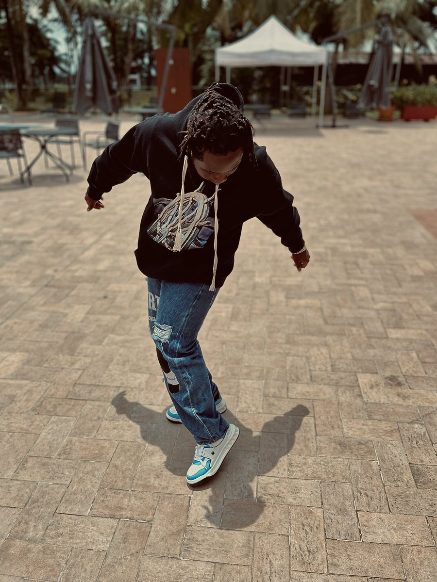 harshterg1's tweet photo. Out to Conquer
#showcase2023
#showcaseph
#sonymusicwestafrica
#mahoganycompany
#plugged https://t.co/Z4yGOHczlB