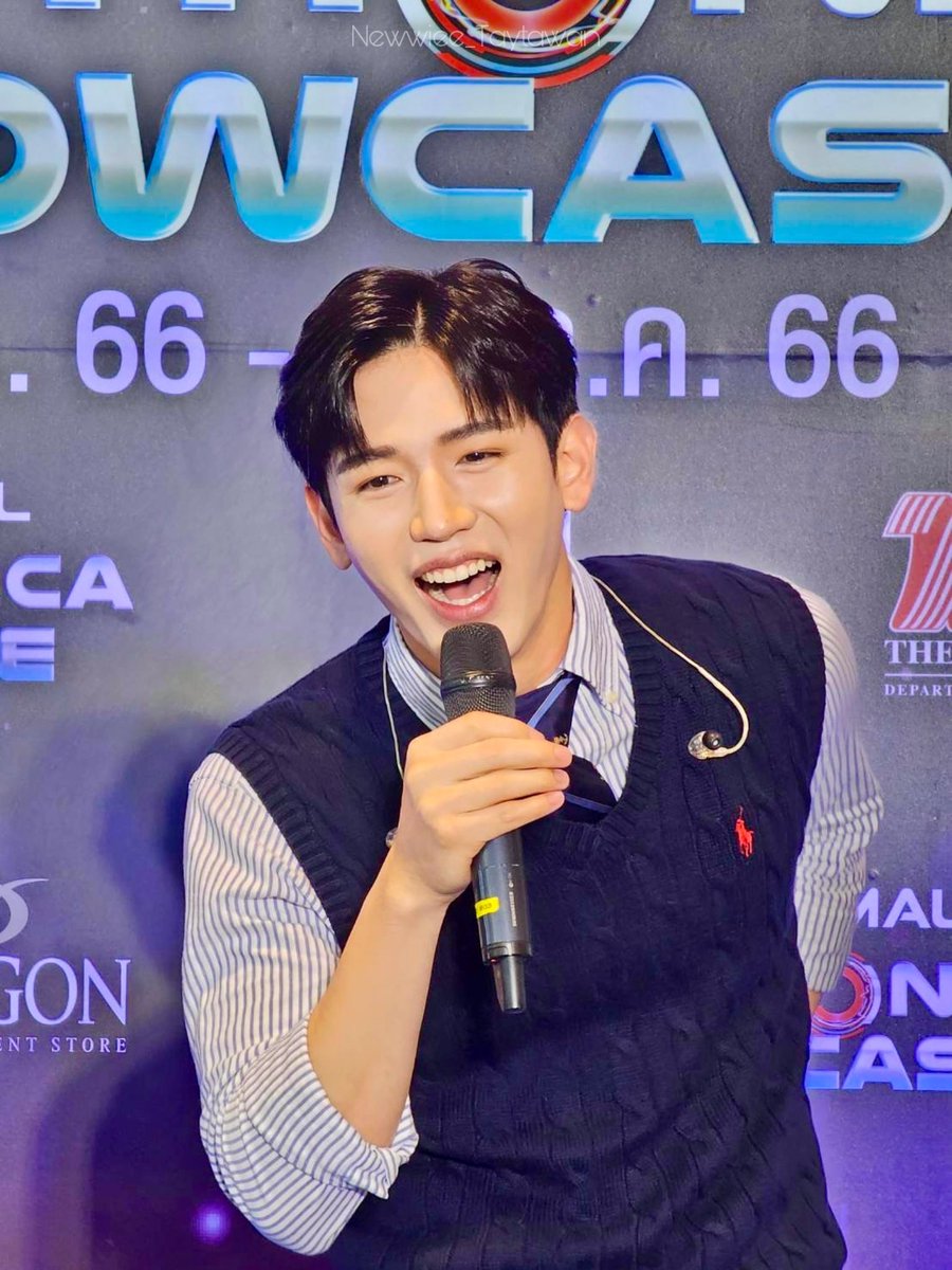 NewwieeTayTawan's tweet photo. อยู่เฉยๆก็น่ารัก💖🤏🏻

 #SamSungPowerMallxNew #Newwiee https://t.co/VwZ9v70QiH