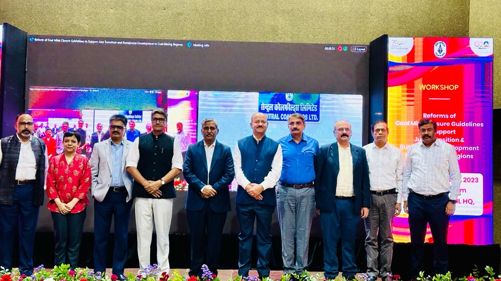 iFOREST releases its latest report on reform of coal mine closure guidelines to support #JustTransition and #sustainabledevelopment in coal regions. Important deliberations on the issue held with officials of <a href="/CoalIndiaHQ/">Coal India Limited</a> and its subsidiaries. #coal #mineclosure <a href="/IJTC_India/">IJTC</a>