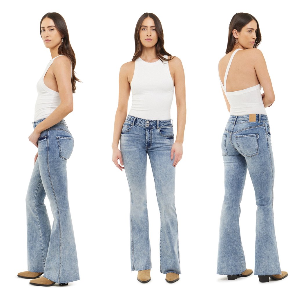 Looking for a great mid-rise light denim flare bottom jean? They're finally here #greatfit #lotsofstretch #shopcasual2dressy

Buy now online 25-32

casual2dressy.com/mid-rise-wide-…