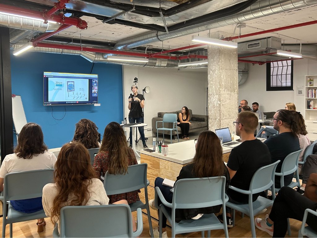 wiris_science's tweet image. Today, our Product Design team hosted a workshop to showcase the pivotal role they play within the company👏 
At Wiris, we prioritize the user, dedicating resources to in-depth research to ensure our products cater perfectly to their needs🚀

#Wiris #MathType #WirisQuizzes