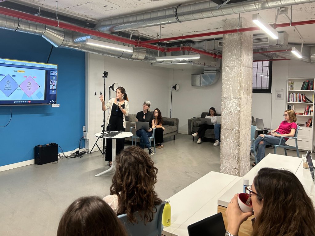 wiris_science's tweet image. Today, our Product Design team hosted a workshop to showcase the pivotal role they play within the company👏 
At Wiris, we prioritize the user, dedicating resources to in-depth research to ensure our products cater perfectly to their needs🚀

#Wiris #MathType #WirisQuizzes