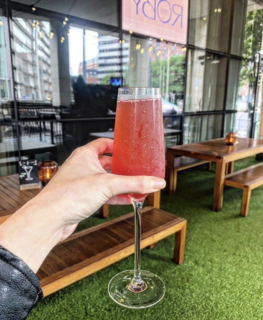 After-work drinks? 🍺 We’ve got you covered! Just a short walk away from Manchester Piccadilly station, Roby 1844 is the perfect spot to grab some after-work beers or cocktails with friends before heading out of the city. 

#roby1844 #manchesteruk #manchesterbars #visitmanchester