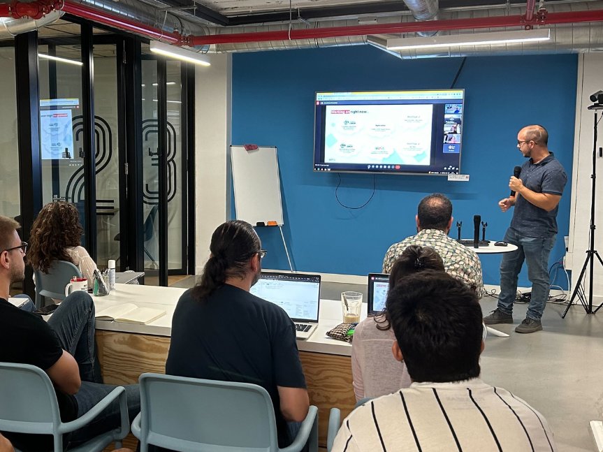 wiris_science's tweet image. Today, our Product Design team hosted a workshop to showcase the pivotal role they play within the company👏 
At Wiris, we prioritize the user, dedicating resources to in-depth research to ensure our products cater perfectly to their needs🚀

#Wiris #MathType #WirisQuizzes