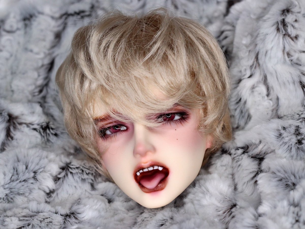 ssgm82's tweet photo. 【メイクログ】
I.O.S SEZZ Vampire ver.
艶っぽくて悩ましげな雰囲気が出るようメイクさせていただきました😌✨
オーダーありがとうございます!
#iossezz
#sezz
#おもちメイク https://t.co/ZDgZkY3qKp