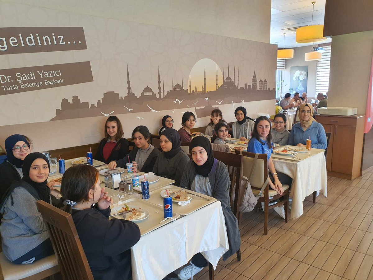 tuzlaht's tweet photo. 2023 Eğitim Öğretim yılında Bursluluk sınavını kazanan öğrencilerimizi Şelale park Restoranta götürerek yemek ile ödüllendirdik... https://t.co/ZALA3kGbfX