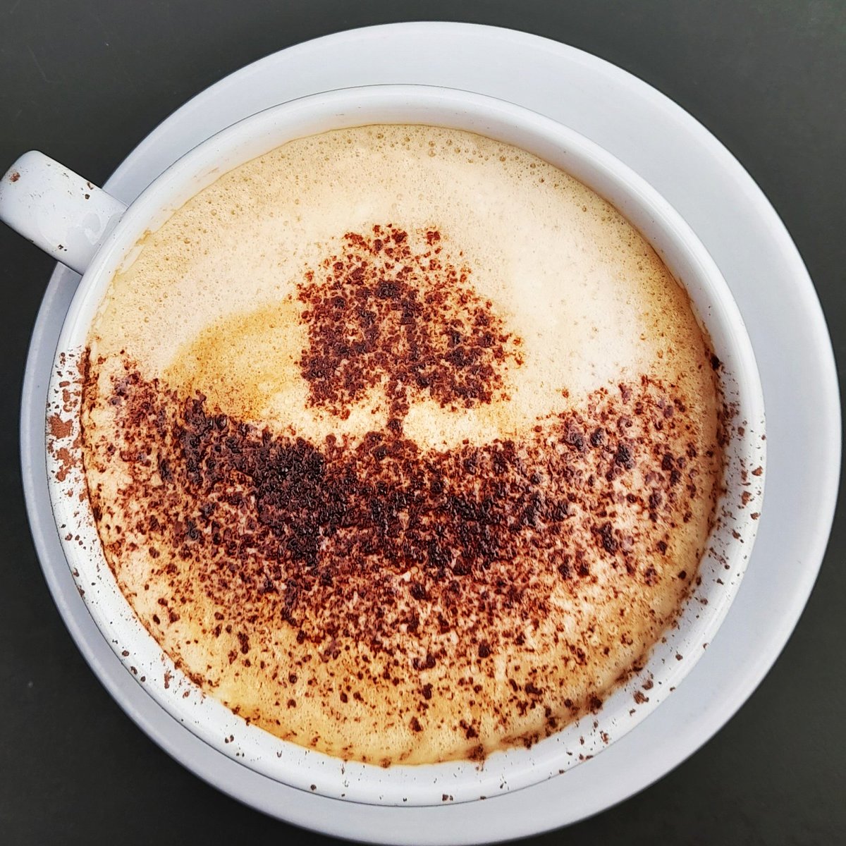 kim_adamsWriter's tweet image. If you love Northumberland you loved this tree. End of an icon ☹️
#sycamoregap
#iconictree
#Northumberland 
#HadriansWall