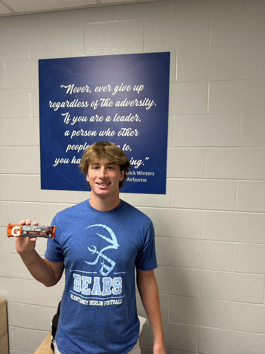 Leaders LEAD! Ben was caught leading today in class without being prompted! Good stuff kid, keep it up💪🏻 <a href="/Berlin_Bears_FB/">Berlin Bears Football</a> <a href="/BerlinBearsAD/">Olentangy Berlin High School Athletic Dept</a> <a href="/Todd_spinner/">OlentangyBerlinBears</a>