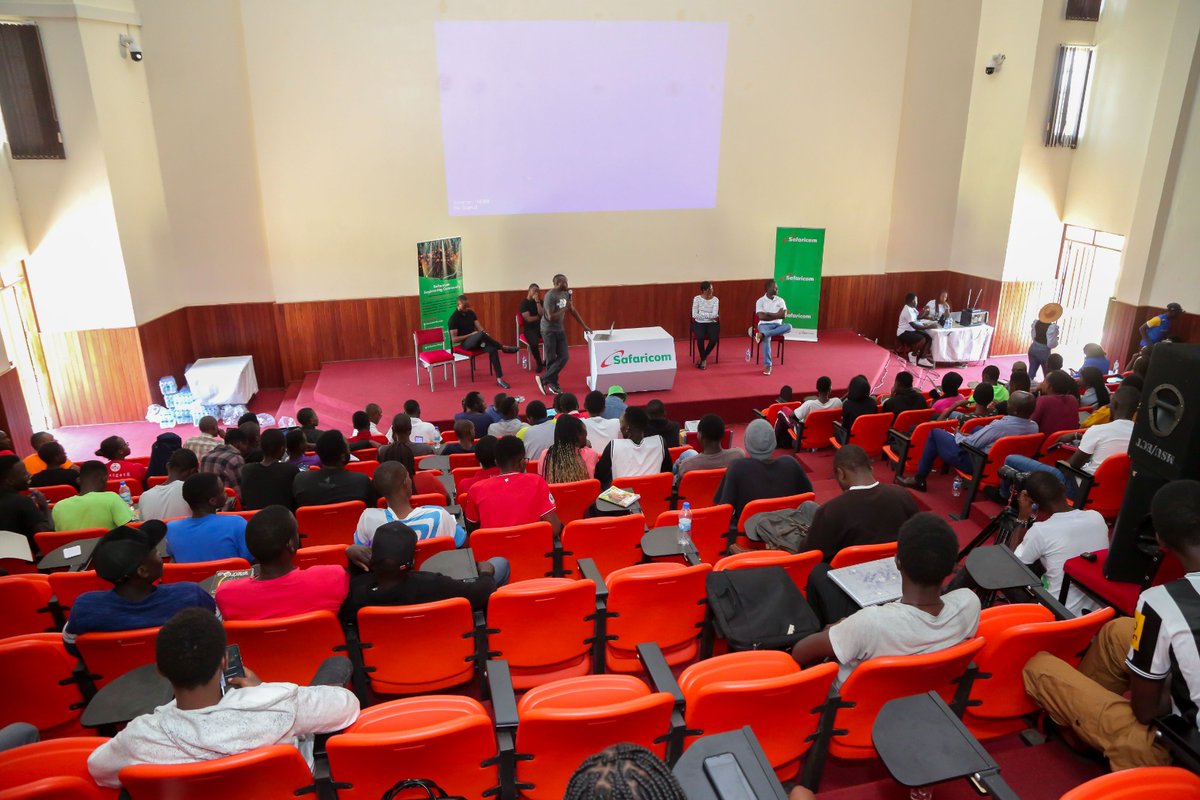 SafaricomPLC's tweet image. Exploring questions, sparking discussions, and gaining valuable insights from the experts through the panel session. #ChezaKamaWewe #SafaricomEngineeringCommunity #SafaricomChapaDimba