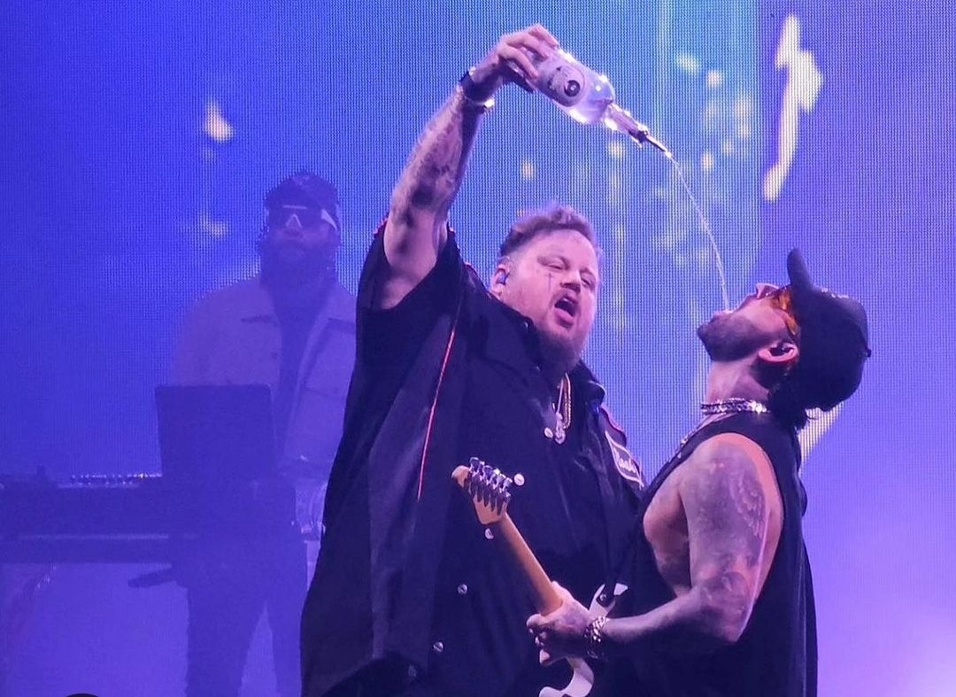 Danetanamo's tweet photo. @JellyRoll615 El Bandido Yankee Blanco and Reposado are coming!!
#BreakOutTheBandido #Tequila and #JellyRoll #BackroadBaptism #INDY https://t.co/VvnDTMrVLD