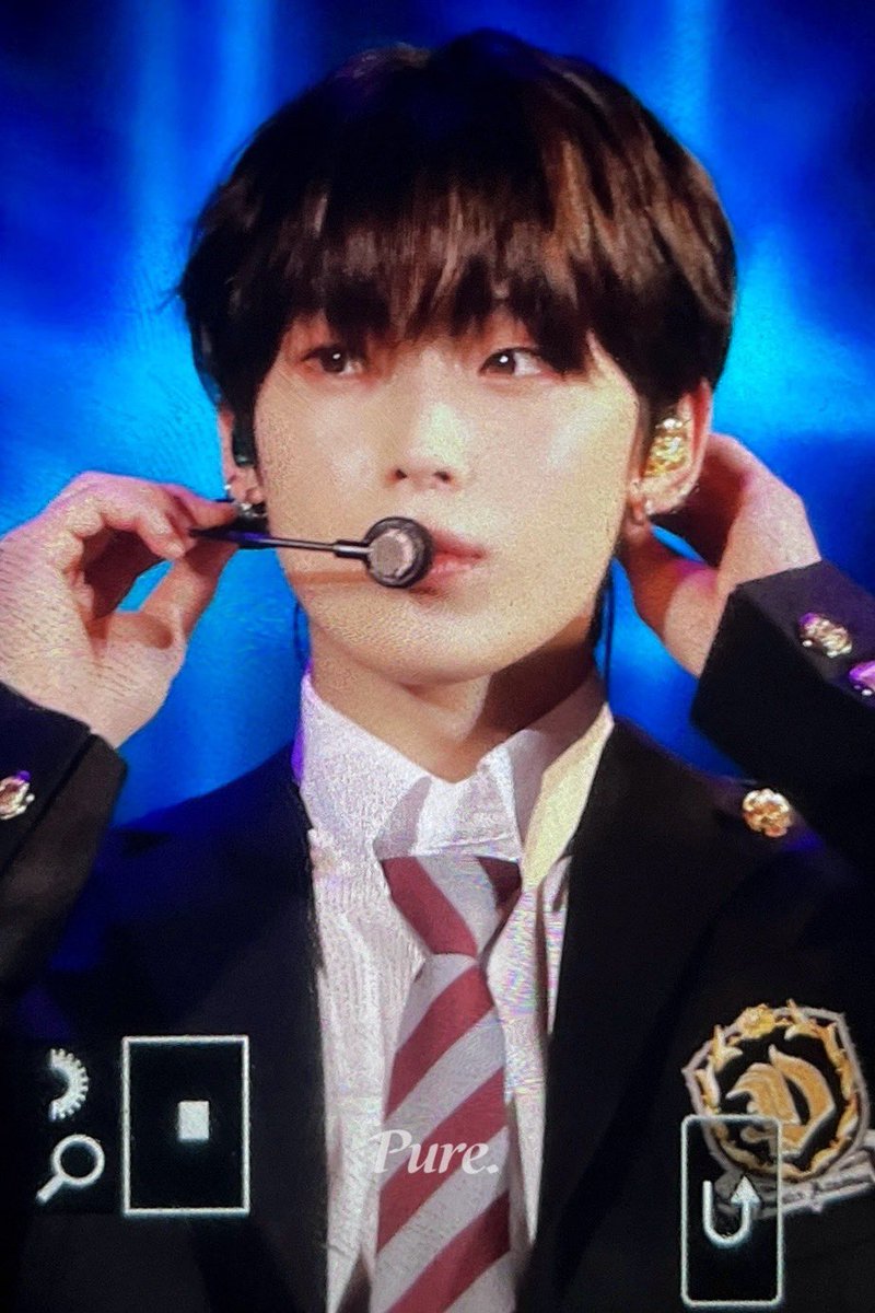 pure030624's tweet photo. 230928 롯데월드
#ENHYPEN #엔하이픈 #SUNOO #선우 #ソヌ https://t.co/SMTd0Ai3y6