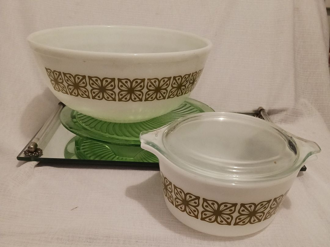 DWedgeCreations's tweet photo. #etsy shop:Pyrex bowl green squares https://t.co/QyyoMdOO7w #bakingdish #pyrexbowl #midcentury #servingdish #pyrexwithlid #pyrex #casseroledish #squaregreenverde #pyrexwhitebowl #largebowl #bowl #verde #pyrexdish #pyrexwhitegreen #art #artglass #www.dwedgecreations.etsy.com https://t.co/e3vtAQRV8p