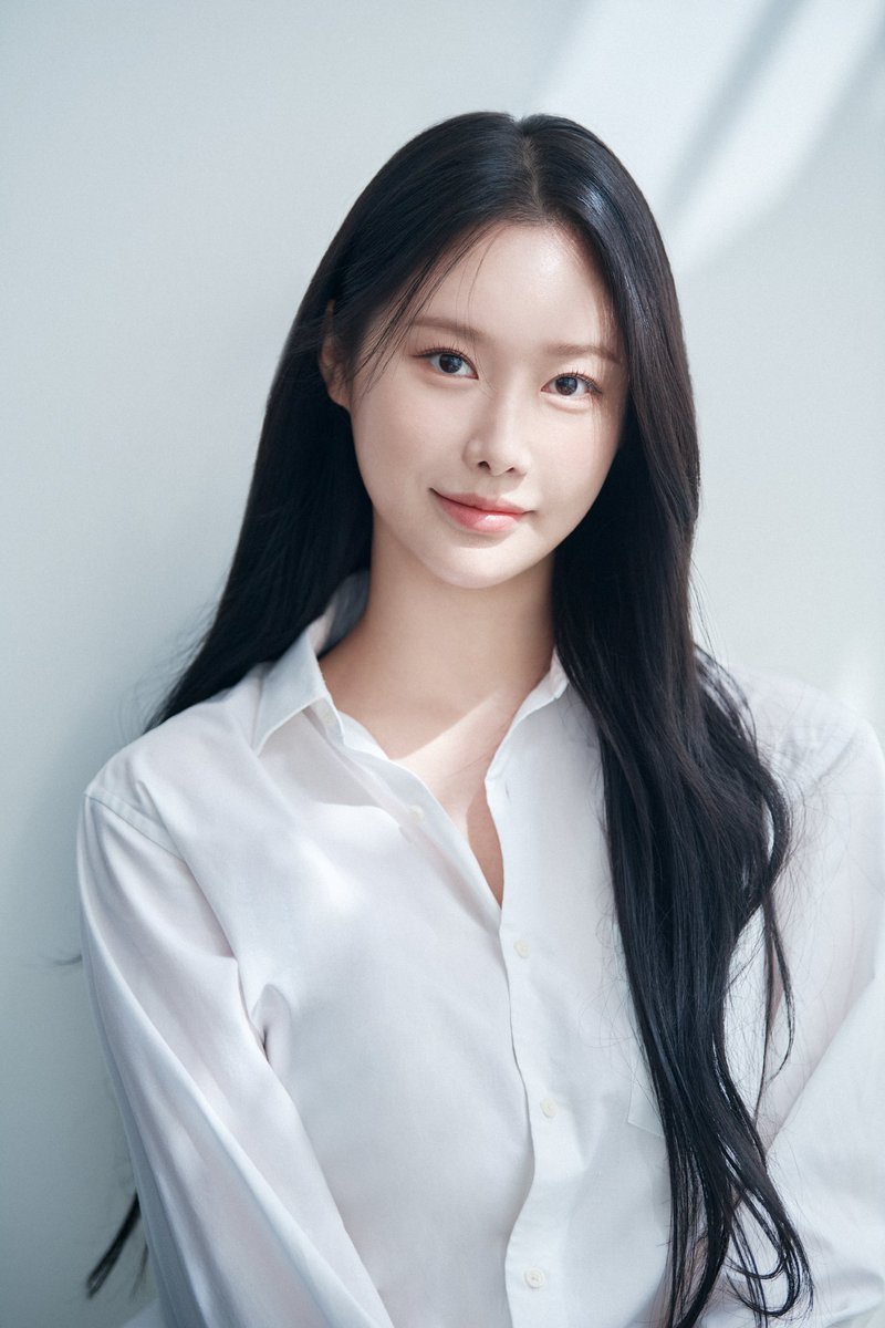 민영 / MINYOUNG tweet media