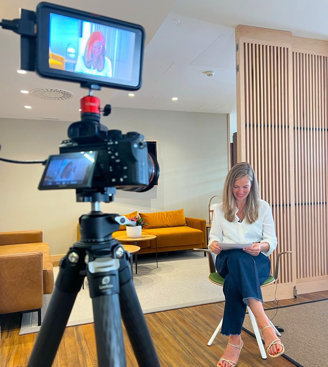 Hazlo fácil.

Esta grabación forma parte de la serie de “píldoras semanales” que junto con otras acciones muy sencillas están recibiendo empleados de una gran empresa para  mejorar su bienestar y estoy muy feliz de poder hacerlo posible.

Feliz día 😊
#Bienestarcorporativo