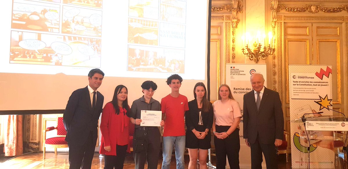 Académie de Reims (@acreims) on Twitter photo 📣 Les élèves du @lyceegeiffel de #Reims ont remporté le 1er prix académique de l’édition 2022-2023 du concours « découvrons notre constitution ».
Ils ont été reçus ce jeudi 28 septembre au Conseil constitutionnel par @gabrielattal, ainsi que par <a href="/LaurentFabius/">Laurent Fabius</a>.
#remisedeprix 📣 Les élèves du @lyceegeiffel de #Reims ont remporté le 1er prix académique de l’édition 2022-2023 du concours « découvrons notre constitution ».
Ils ont été reçus ce jeudi 28 septembre au Conseil constitutionnel par @gabrielattal, ainsi que par <a href="/LaurentFabius/">Laurent Fabius</a>.
#remisedeprix