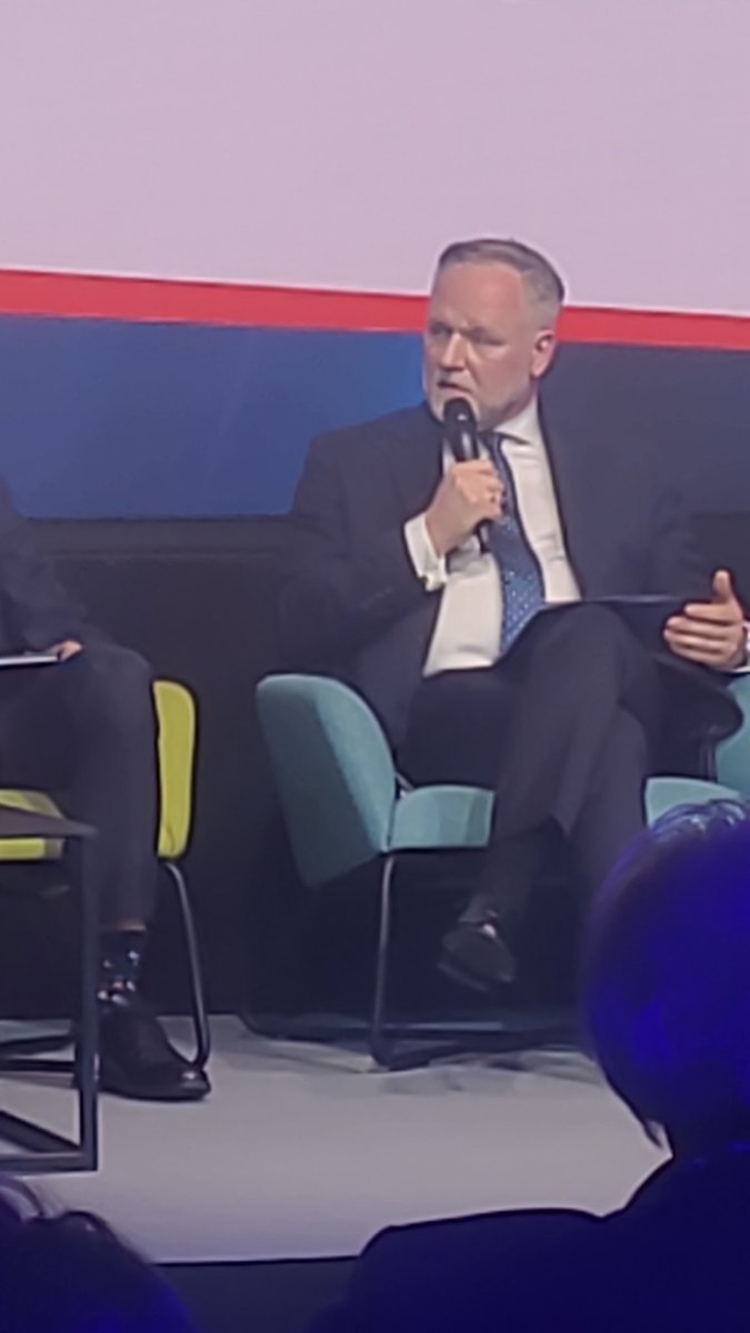 "Dzisiaj brakuje nam jasno określonej roli małej energetyki jądrowej w dokumentach strategiach i programach rządowych" mówi Dawid Jackiewicz