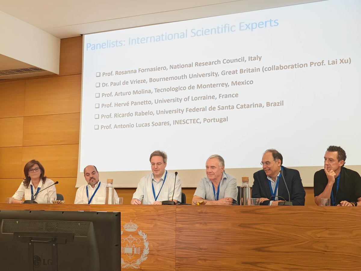 After a quick lunch break, we come back to action!

Our International 🇮🇹🇬🇧🇲🇽🇫🇷🇧🇷🇵🇹Scientific Panel will discuss about Research Challenges for resilient and responsible Collaborative Network.

Don’t miss out the discussion right here at #PROVE #UPV #ETSII