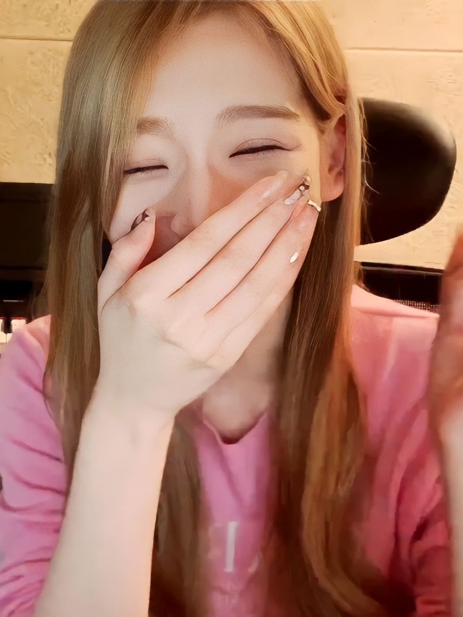 Laksono1Anto's tweet photo. Soodam #수담 
[HD] 📸

📸 cekrek..cekrek..capture rasa Selca ❤❤❤
cr : weverse 

#SECRET_NUMBER #시크릿넘버
@5ecretNumber https://t.co/YPcUciw3E4