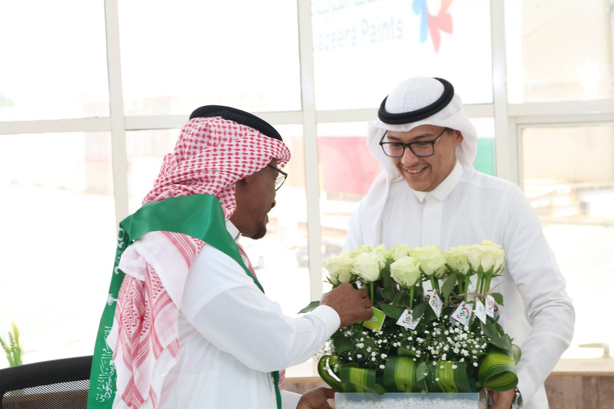 AttaSamth's tweet photo. بحضور رئيس الجمعية اللواء / يحيى بن عيسى شعبي  وعددٍ من أعضاء مجلس الإدارة وموظفي الإدارة التنفيذية ، أقامت جمعية عطاء الطبية بصامطة احتفالاً بمناسبة #اليوم_الوطني_السعودي_93 
تحت شعار #نحلم_و_نحقق والذي أقيم في مقر الجمعية صباح هذا اليوم 🇸🇦🇸🇦📸 https://t.co/j5EWkv0L6A