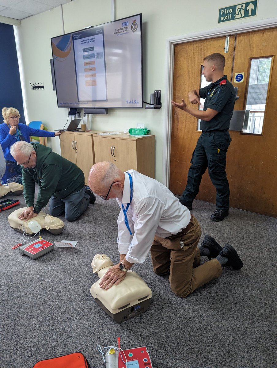 In my @SECAmbulance Governor role this morning having Basic Life Support refresher training after our meeting.