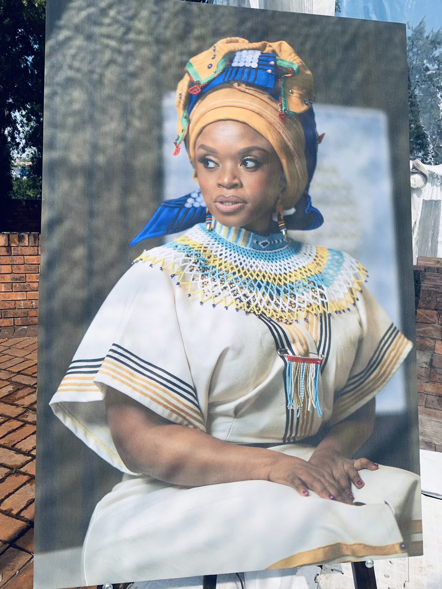 MmaOreo's tweet photo. “Death hits the victim only once, but those left behind feel the pain of loss with every passing memory everyday “
I’m shattered…devastated…distraught…helpless…I don’t know what to do or say…I’m numb Makgotso. This cuts deeply 😭
#TerminallyFree #ZolekaMandela https://t.co/c2uxtQvU81