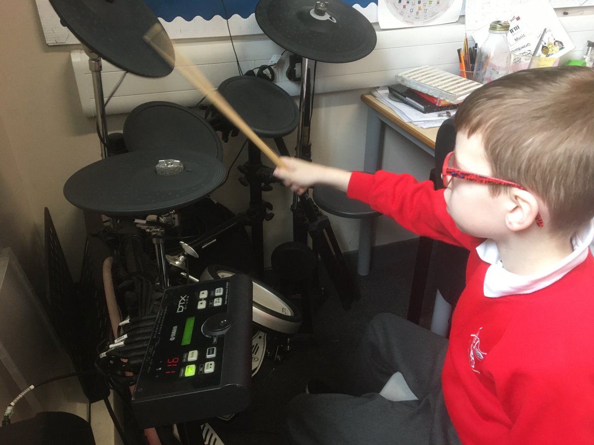 mrsmcateeDPS's tweet photo. The ⁦@DrumparkWolves⁩ had so much fun exploring full-size instruments in the music base, well done everyone!⁦@drumparkprimary⁩ https://t.co/M4uHe91HRS