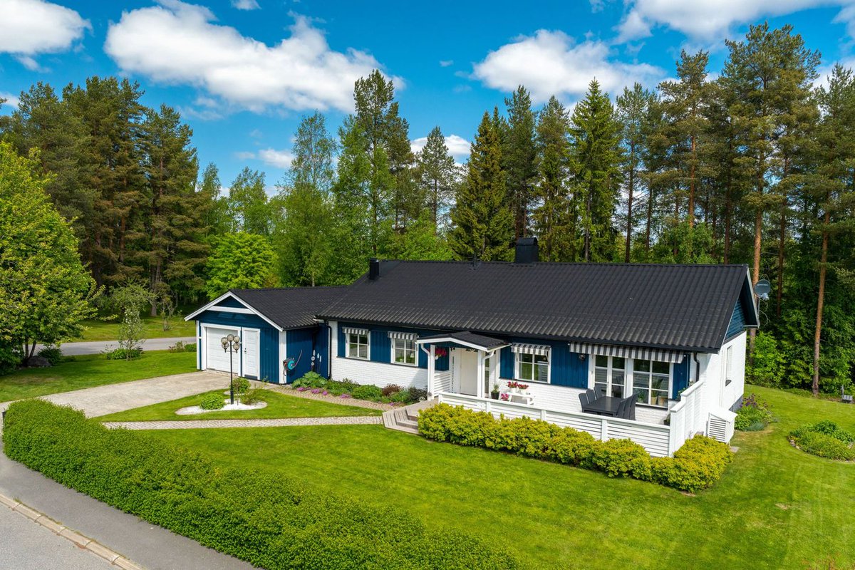 Moving into our new home this weekend ☺️ it's so cute