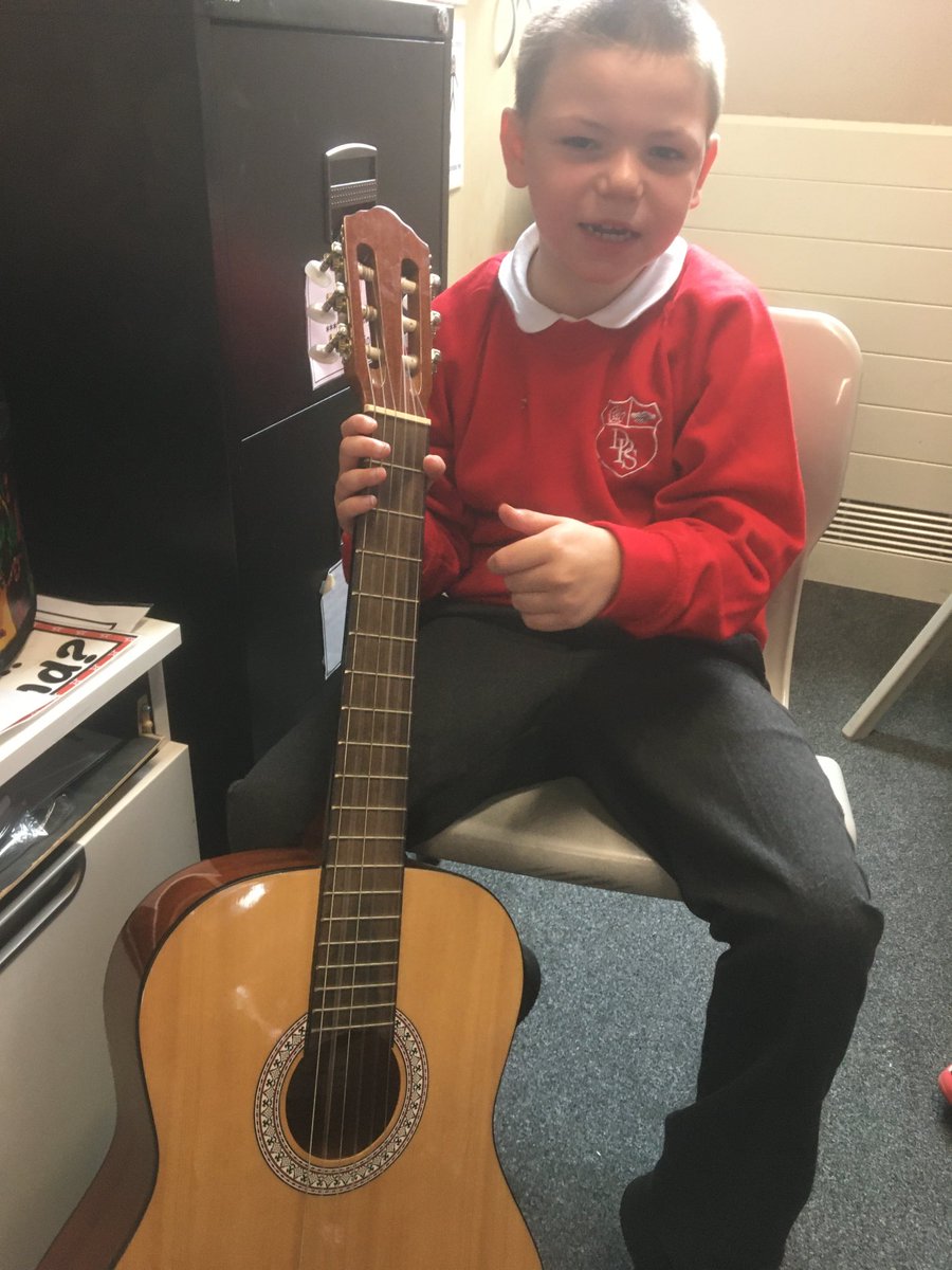mrsmcateeDPS's tweet photo. The ⁦@DrumparkWolves⁩ had so much fun exploring full-size instruments in the music base, well done everyone!⁦@drumparkprimary⁩ https://t.co/M4uHe91HRS