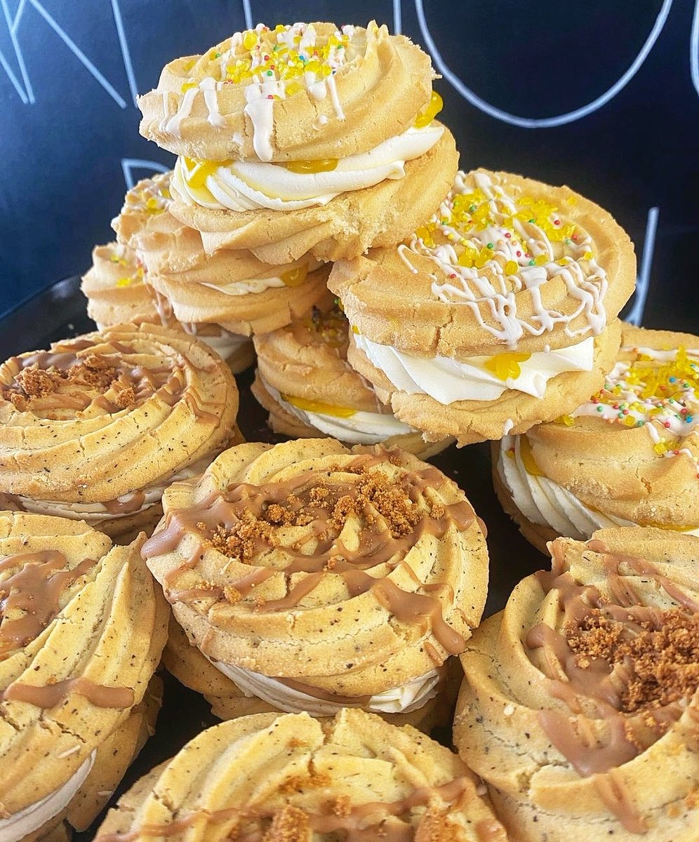 After finding their niche in indulgent sweet treats, The Cakehouse Redfield has carved out quite the following when it comes to cookies, brownies and crumble too! 

Please welcome them to their first pop-up with us at Portishead Marina this Saturday, 11am-3pm.

#PortisheadMarina