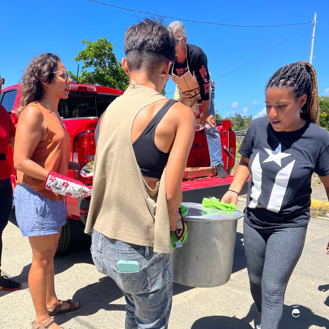 revistaetnicapr's tweet image. Recordamos y agracedemos a la las organizaciones que se  unieron a nuestras brigadas solidarias en Loíza tras el paso del huracán Fiona en el 2022. 

[Subvenciones por Southern Power Fund y Fiona Community Response Fund.]

#HuracánFiona #ProhibidoOlvidar #Loíza