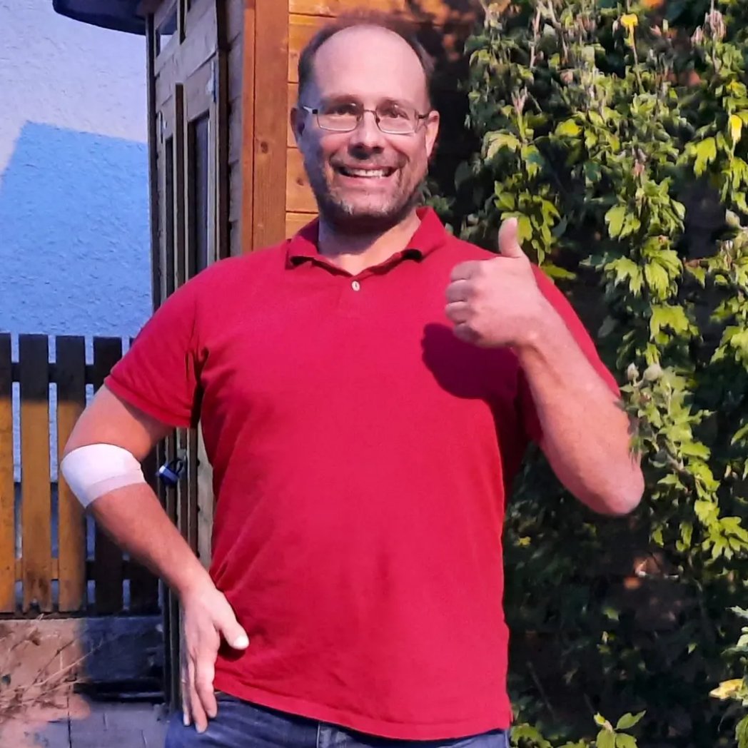ChefoberbossM's tweet photo. Dienstag war wieder Blutspenden angesagt! Ein kleiner Pieks der Leben rettet!

Viele Grüße

Euer Chefoberboss 

#blutspende 
#roteskreuz 
#Chefoberboss https://t.co/Y7J6R8n3On