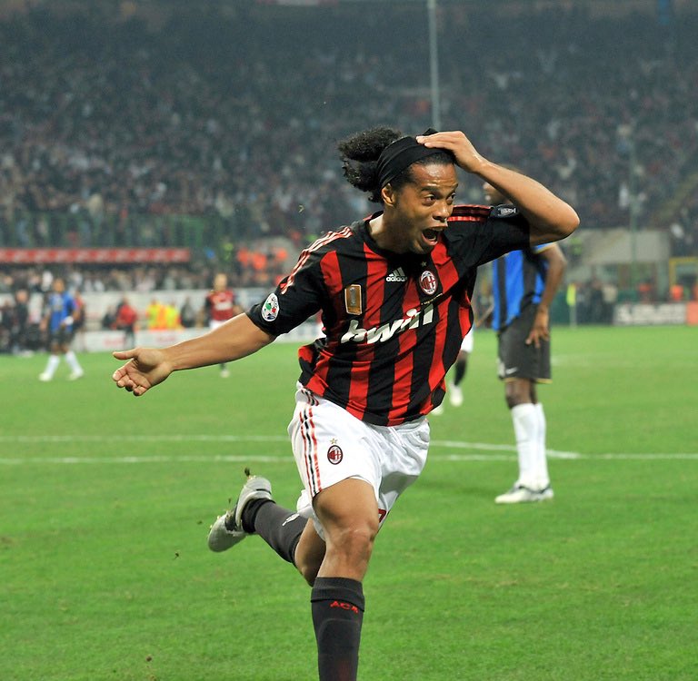 Meu primeiro gol pelo <a href="/acmilan/">AC Milan</a> ⚫🔴