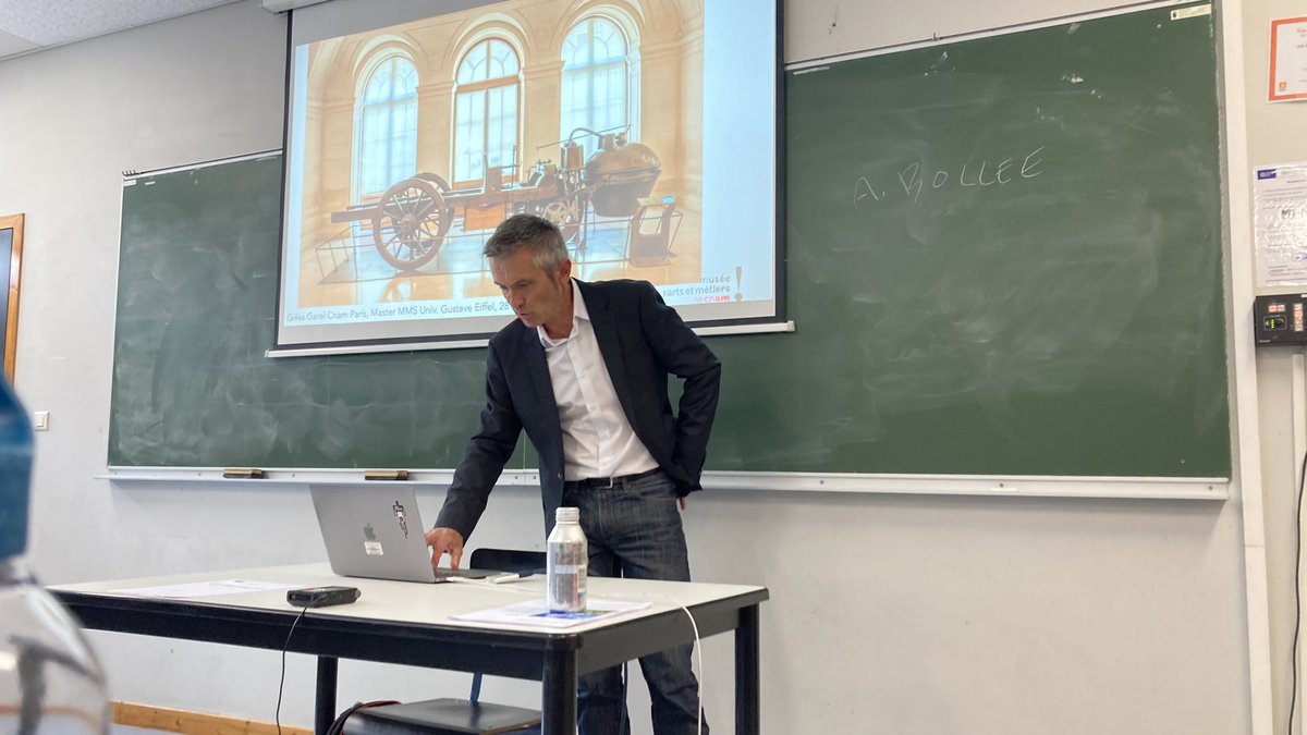 Deuxième conférence décadrante dans le cadre du #bipservucedesign #universitepioneer avec @GillesGarel « apprendre en déambulant » <a href="/IAE_Paris_Est/">IAE Paris-Est</a> <a href="/IAEFRANCE/">IAE FRANCE</a> @UGustaveEiffel 
Pour préparer un atelier de conception innovante international avec l’univ de Laurea, <a href="/ISCTEIUL/">Iscte - Instituto Universitário de Lisboa</a> et TH-Köln