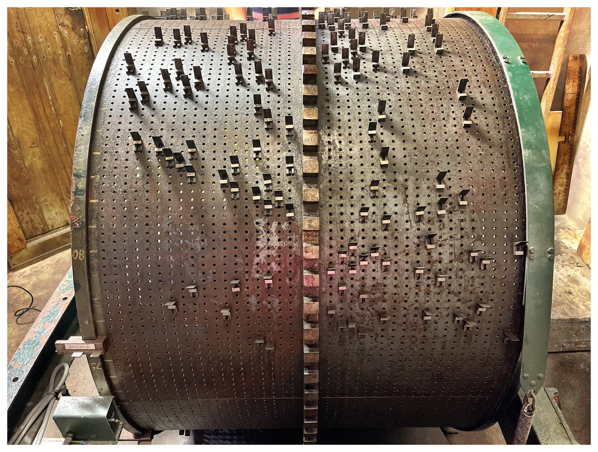 Malgosiafiebig's tweet image. Nieuwe melodieën klinken elk kwartier op de carillon van de @Nicolaikerk #Utrecht met muziek van Bustijn, Mozart en Dowland.